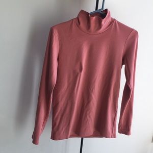 Uniqlo turtleneck